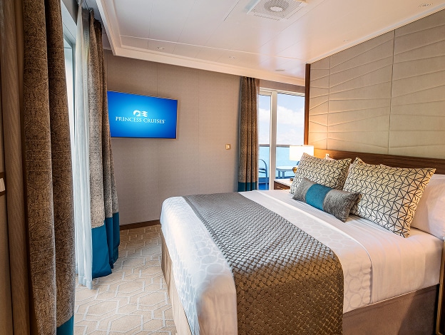 Sky suite double bed
